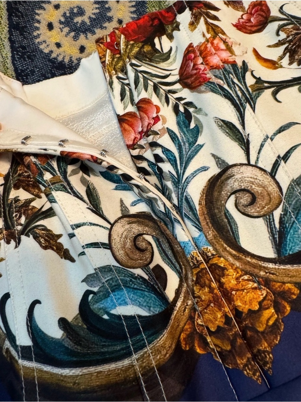 $660 Alice + Olivia Diana Print High-Low Midi Dress GILDED ROSE Size 10 NWT - Picture 6 of 7